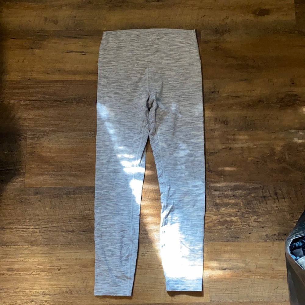 Lululemon size 8 grey